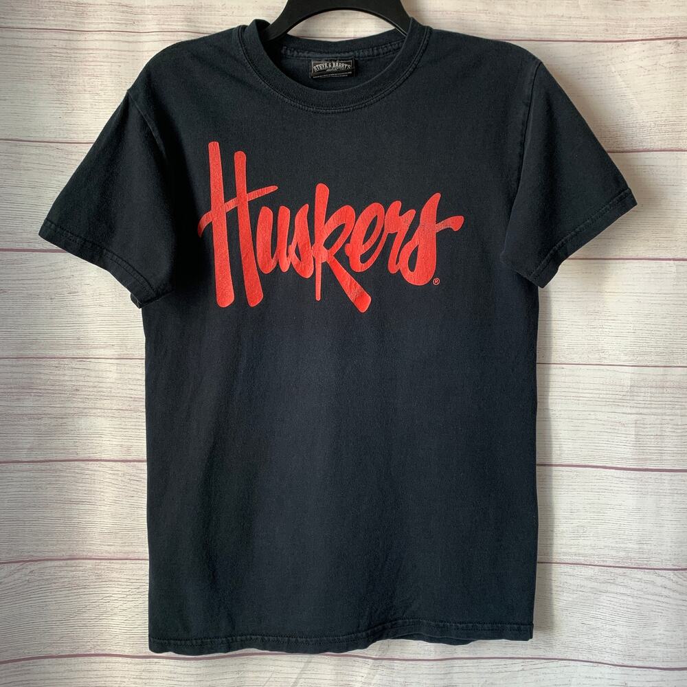 Steve & Barry's University Sportswear Huskers T-Shirt Nebraska Cornhusker Size S